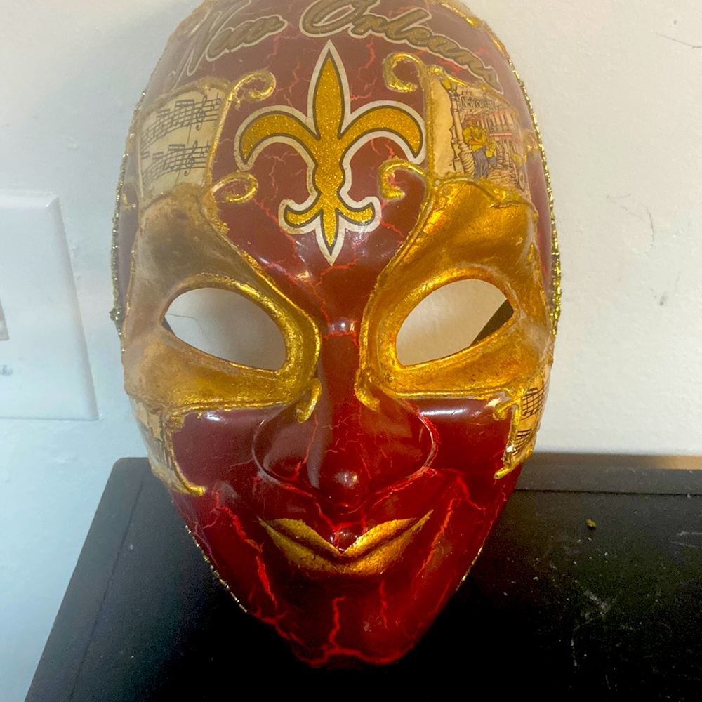 New Orleans face mask